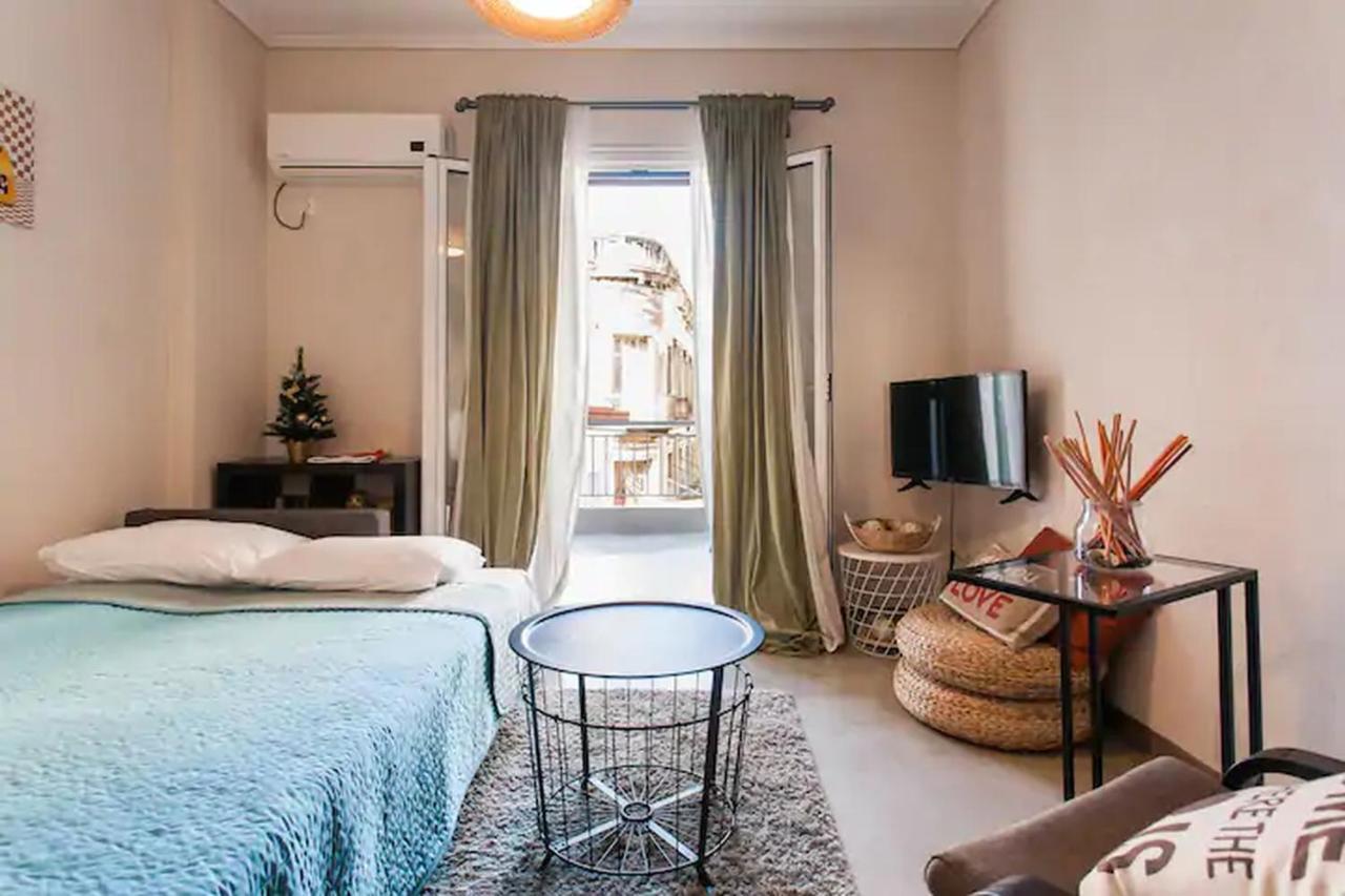 Openair Hot Tub/Big Balcony/Great Boutique Apt Athens Exterior photo